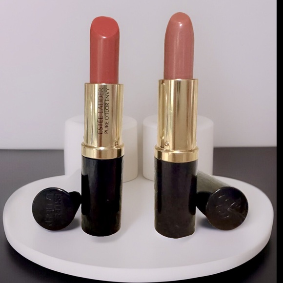 💄ESTEE LAUDER💄2~LIPSTICKS PURE COLOR ENVY SCULPTING & CRÈME LONG LASTING💋 - Picture 1 of 4
